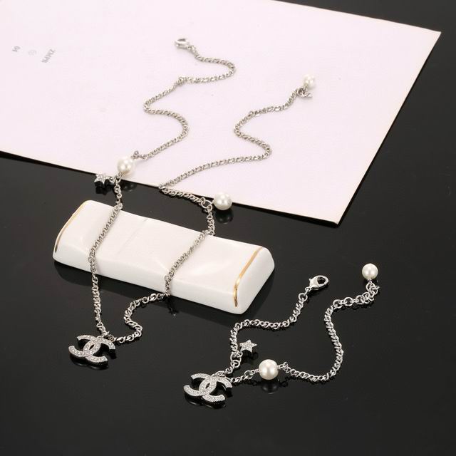 Chanel suits 01lyh20